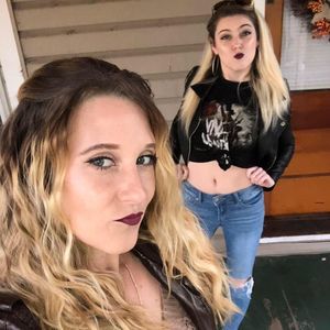 Meet your Posher, Ashley